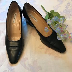 Black Ann Taylor Heels
